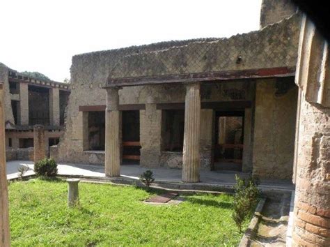 Sito archeologico Ercolano | Sito archeologico, Archeologia, Ercole