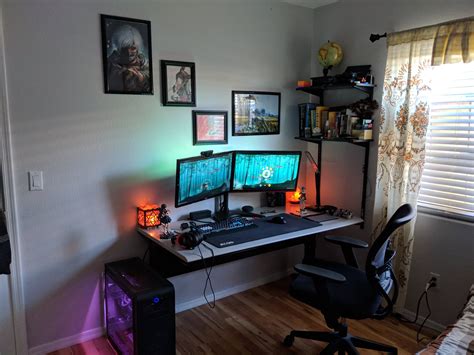 https://ift.tt/2HR8ipp free Herman Miller desk is a pretty welcoming ...