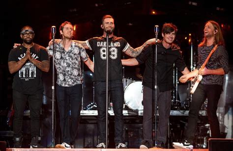 What Will Be the Song of the Summer 2015? | Maroon 5, Adam levine, Concert