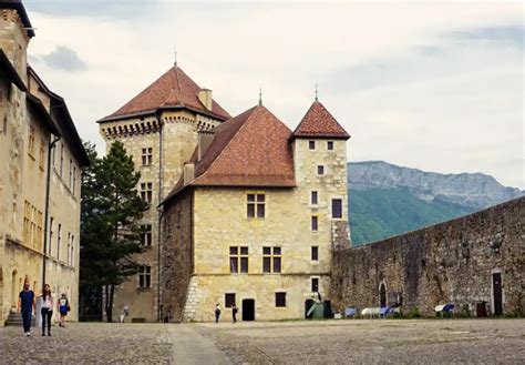 annecy castle1 - Living + Nomads – Travel tips, Guides, News & Information!