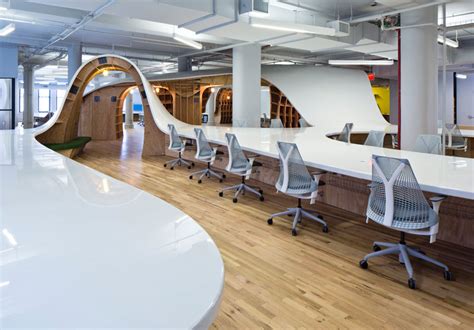 This 1,100 ft long Office Desk Seats All 125 Employees » TwistedSifter