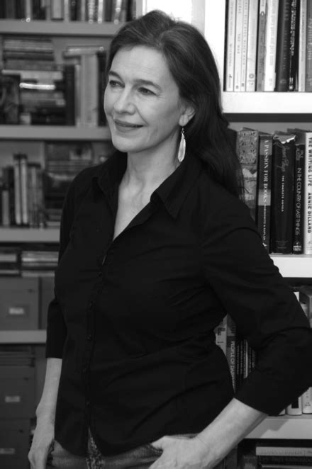 Louise Erdrich Biography, Louise Erdrich's Famous Quotes - Sualci ...