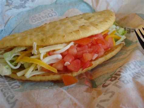 FOOD FUNDA: Chicken Chalupa Supreme