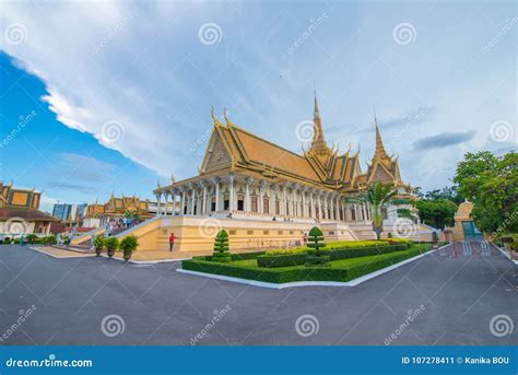 Throne Hall from Another Perspective Royal Palace, Cambodia Editorial ...