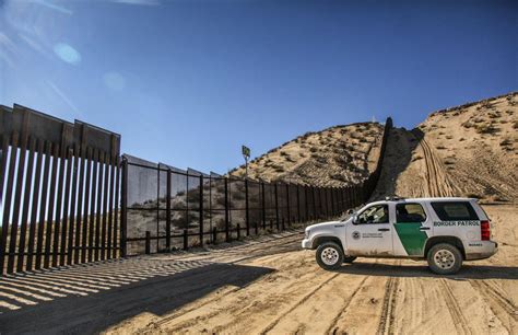 In New Mexico, Border Patrol agents feel they're up against wall ...