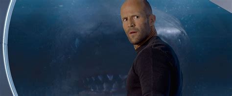 The Meg Shark Size: How Big is the Shark in New Jason Statham Movie ...