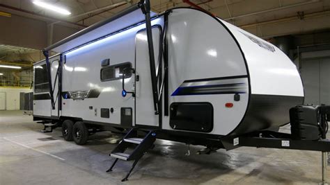 7 Best Travel Trailers with Murphy Beds