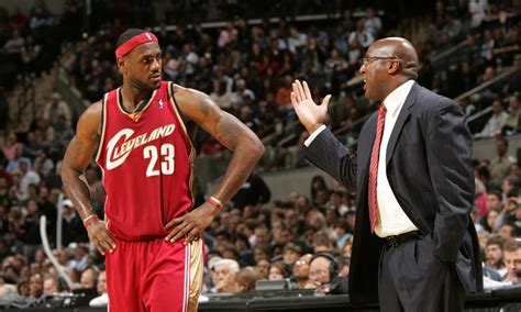 Cavaliers remain winless in NBA Finals games coached by Mike Brown