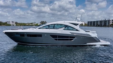 2018 Cruisers Yachts 60 Cantius Power New and Used Boats for Sale