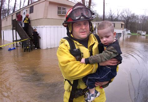 FLOOD RESCUE | volunteer firefighters evacuate residents fro… | Flickr