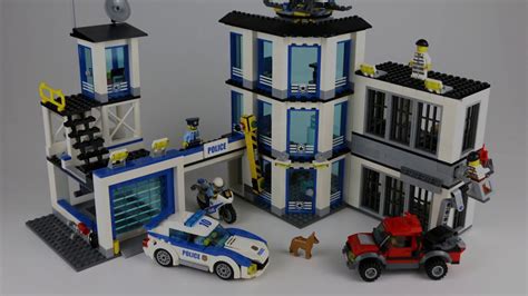 LEGO City Police Station 60141: Let's Play! - YouTube