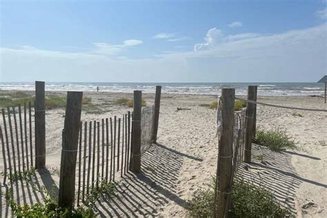 Pirates Beach - West End Beach with Beach Access & Parking