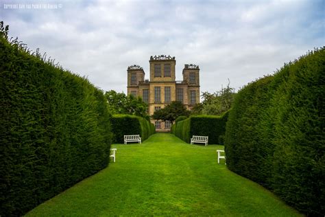 Image result for hardwick hall gardens | House styles, English art ...