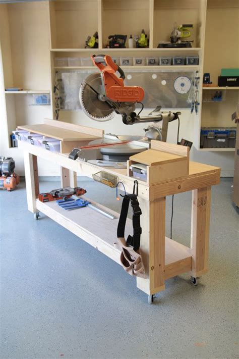 How To Build A Compound Miter Saw Table | Brokeasshome.com