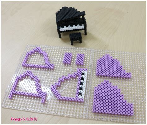 拼豆 * 鋼琴 | Easy perler beads ideas, Diy perler beads, Hamma beads ideas