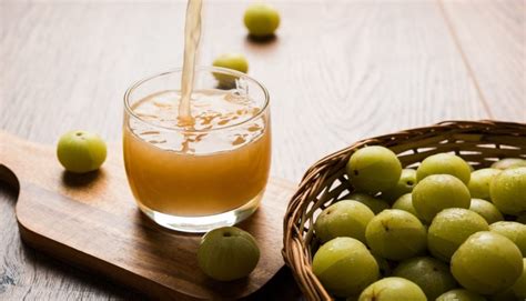 23 Health Benefits Of Drinking Amla Juice Empty Stomach