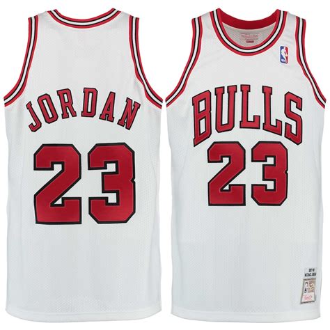 Men's Chicago Bulls Michael Jordan Mitchell & Ness White 1997-98 Authentic Home Jersey