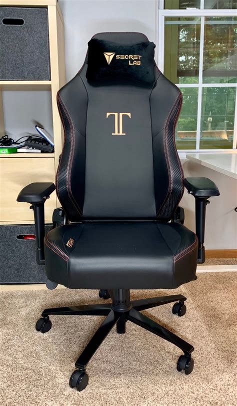 Secretlab Titan Review: Uber Comfortable Gaming Chair