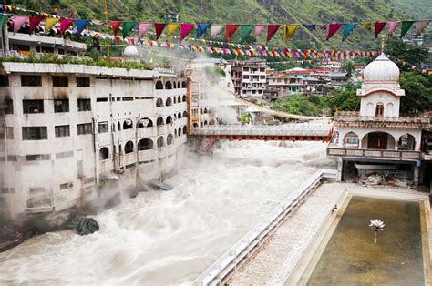 manikaran sahib - religious place for hindus and sikhs