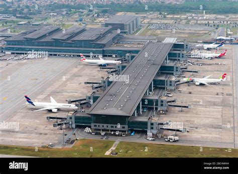 Guarulhos airport aerial view hi-res stock photography and images - Alamy