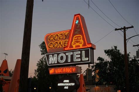 Cozy Cone Motel - WanderDisney