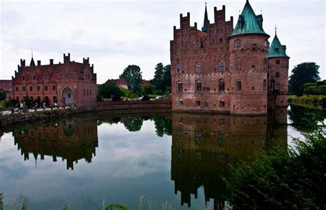 Egeskov Castle in Odense: 3 reviews and 20 photos