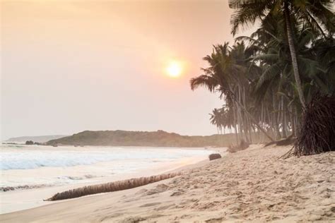 8 Breathtaking Beaches In Ghana That You're Going To Love!