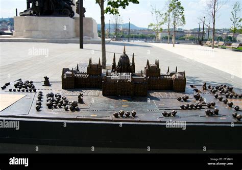 Hungarian Parliament Budapest architecture detail Stock Photo - Alamy