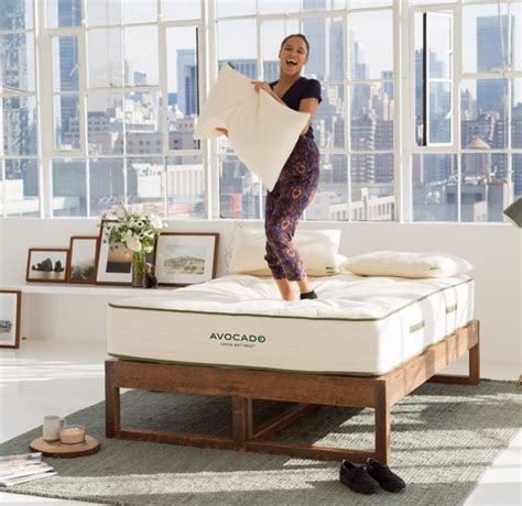 12 organic mattress brands that are non-toxic & all-natural [Ultimate Guide]