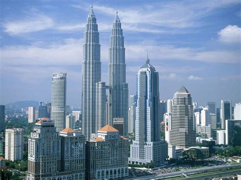 Petronas Twin Towers | BusOnlineTicket.com