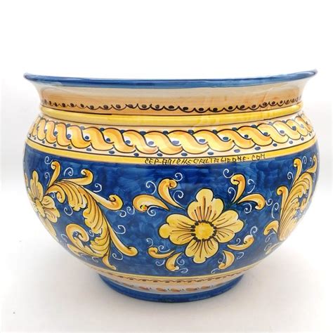 Ceramic Pottery, Ceramic Art, Soda Can Crafts, Deruta, Italian Pottery, Ceramic Flower Pots ...