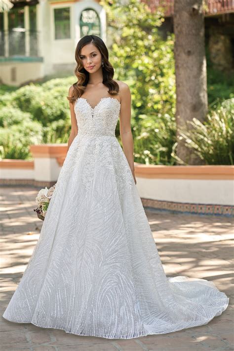 Wedding Dresses With Sweetheart Neckline Best 10 - Find the Perfect Venue for Your Special ...