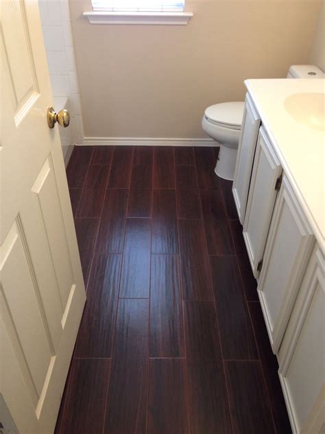 10+ Wood Look Porcelain Tile Bathroom – DECOOMO