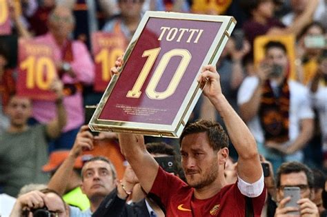 Roma legend Francesco Totti thanks fans for support in his 'new life ...