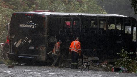 Premier to meet with First Nations over fatal Bamfield bus crash; UVic ...