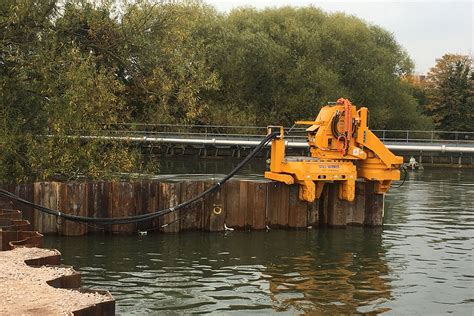 Permanent Sheet Pile Retaining Walls | Sheet Piling (UK) Ltd