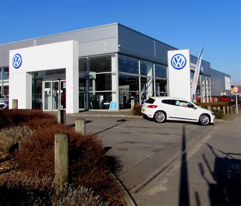 Volkswagen dealership in the south of... © Jaggery cc-by-sa/2.0 :: Geograph Britain and Ireland