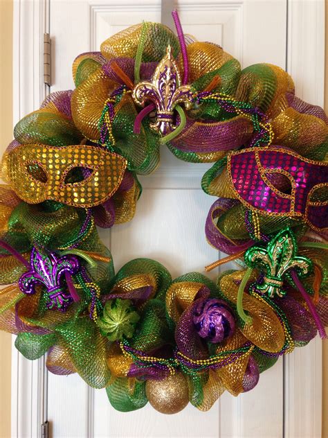 2014 Mardi Gras Wreath made for a friend. | Mardi gras crafts, Mardi gras wreath, Making mesh ...