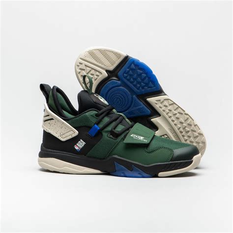 Kids' Basketball Shoes SS500M - Green NBA Milwaukee Bucks - Decathlon