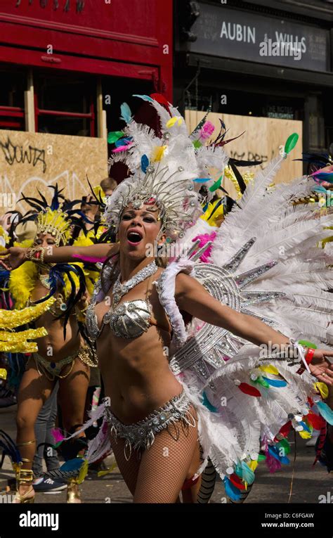 Dance performer at Notting Hill Carnival London 2011 England Great ...