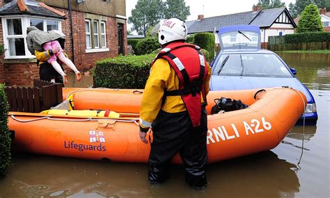 Despite MPs promises flood defence plans have been shelved throughout UK | Daily Mail Online