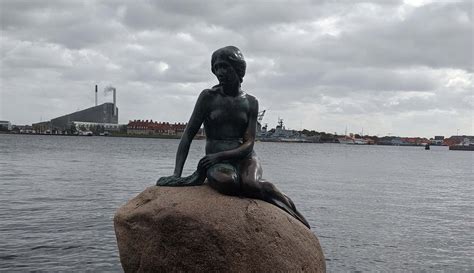 The Little Mermaid Becomes an Icon for Copenhagen - The Monumentous