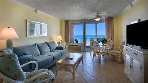 Angle Oceanfront Family Suite 4-7 - Carolina Winds Rooms