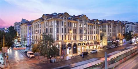 Top 18 Istanbul Hotels by IHG - December 2024