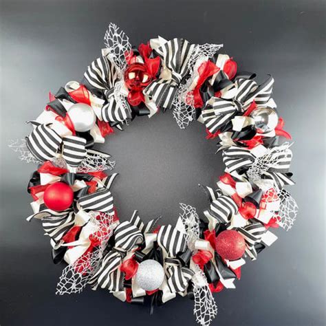 Christmas Ribbon Wreaths | Ribbonly