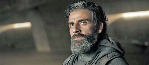 Oscar Isaac's Glorious Space Beard In The 'Dune' Trailer Brings Spice