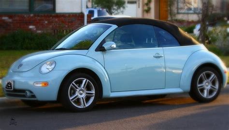 rycuveunu: vw beetle convertible baby blue