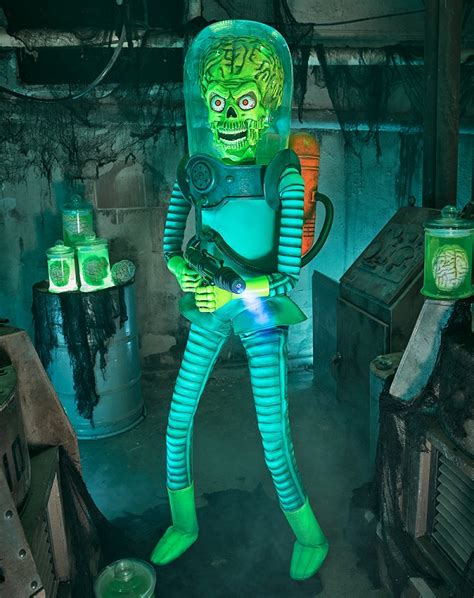 Spirit Halloween_Mars Attacks Animatronic 1 - Nightmarish Conjurings