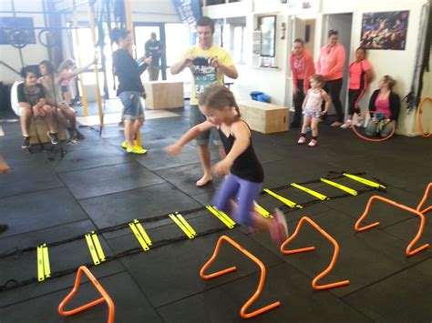 CrossFit For Kids - A New Level of Fitness - Fit Tip Daily