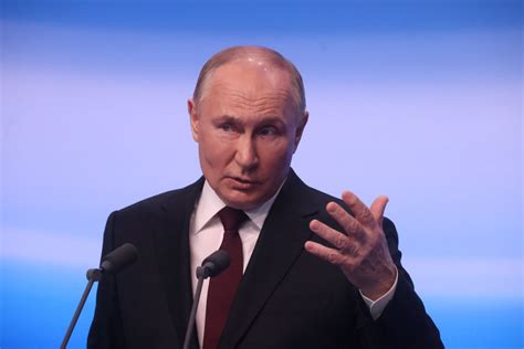 Putin Is 'Serious Threat' to Eastern NATO, Ex-Defense Official Warns ...